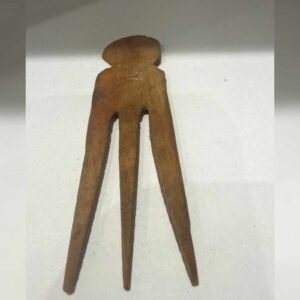 African Wooden Cutting Comb